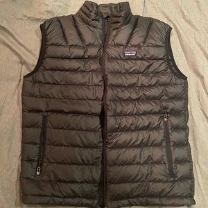 Men’s Patagonia Down Vest Medium